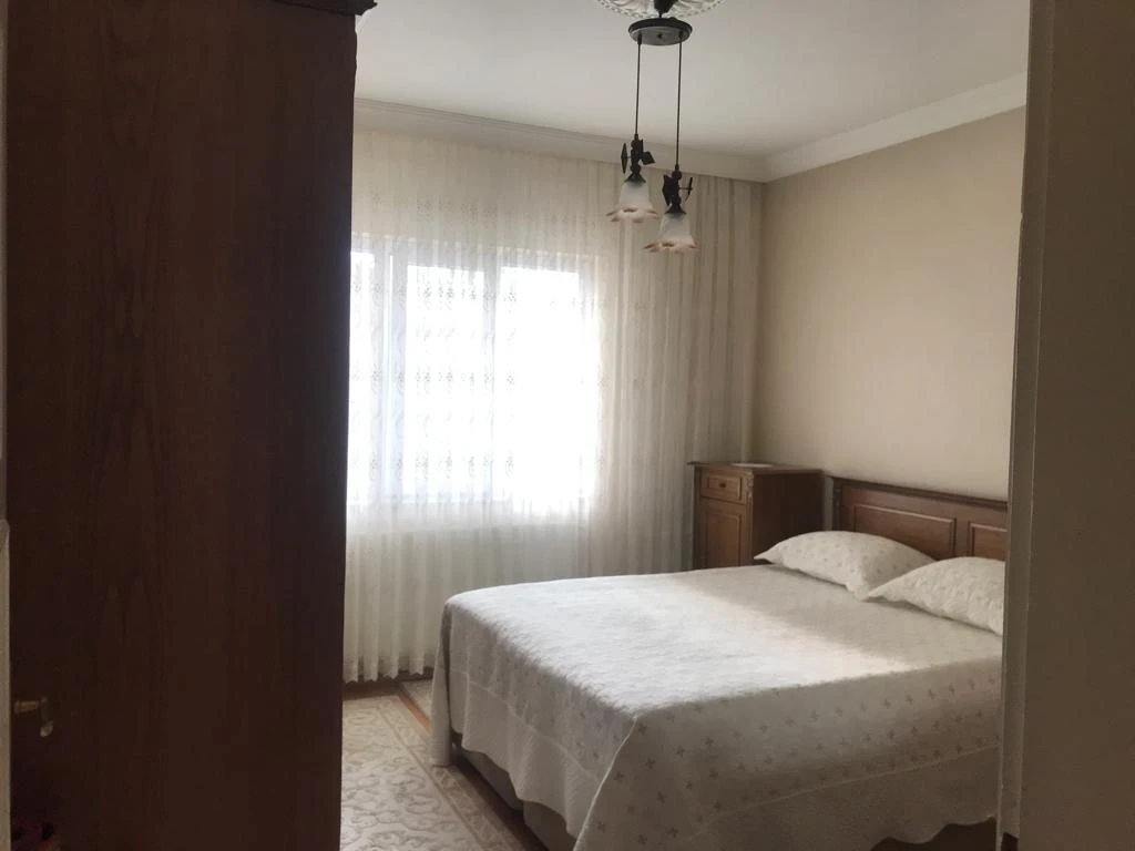 Erzincan Merkez’de Konumlu Üzerinde Mesken Kullanımlı Bina Bulunan Arsa