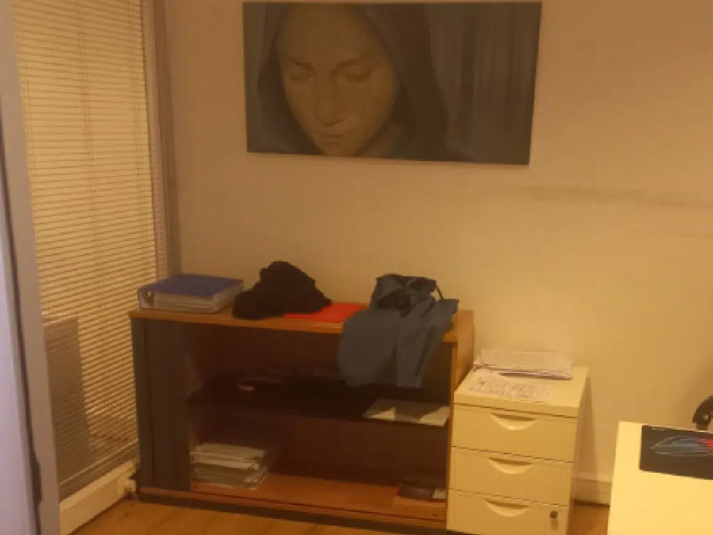 Kadıköy, Caferağa'da Konumlu Büro